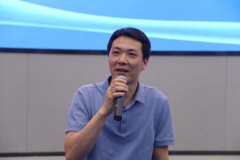 邓小龙 邓小龙
